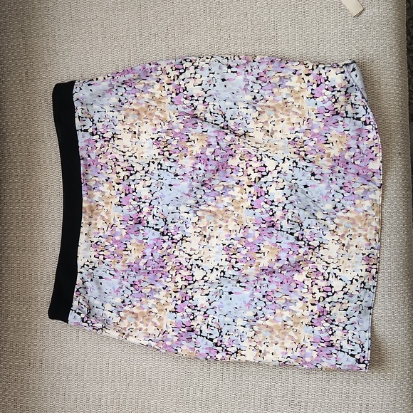 Bebe Silk Skirt size S - Picture 5 of 7